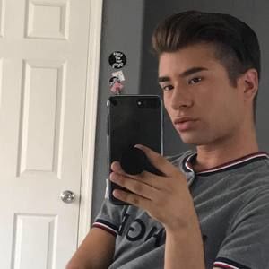 Meet your Posher, Daniel